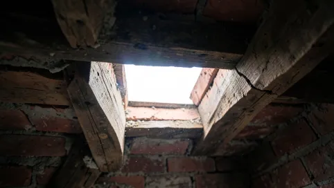 otwór w stropie na schody pozwolenie